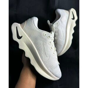 ❤️F123- SIZE 7.5 WOMEN'S NIKE MOTIVA SAIL/ PALE IVORY / GUAVA ICE DV1238-105